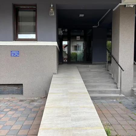 Riverside Park Near Center